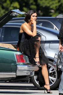 Hot And Lovely Morena Baccarin Leggy Candids-14