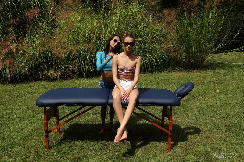 Pervert Teen With Sexmachine 8