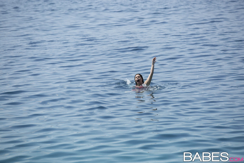 Baewatch: An XXX Parody 4