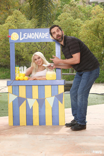 Lemonade Babe Wants Her Lemons Squeezed-14