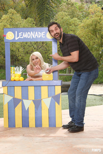 Lemonade Babe Wants Her Lemons Squeezed-16