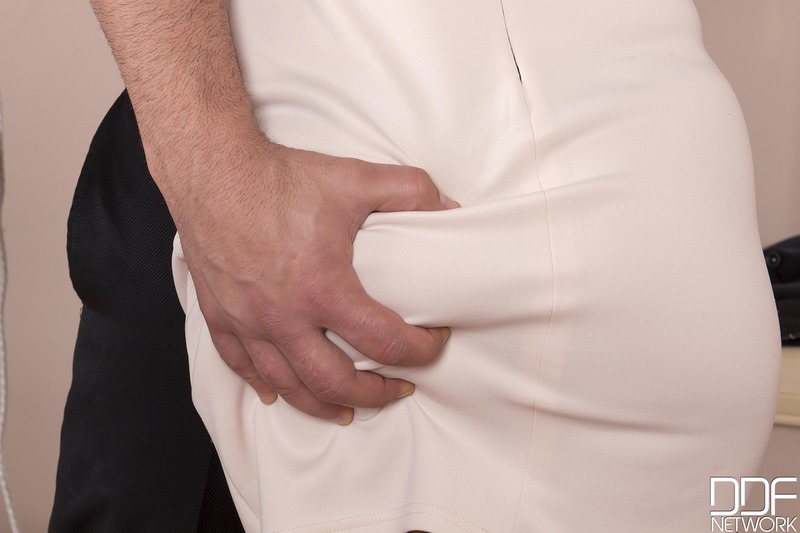 Cristine Akira Lee Lovely And Horny Housewife 4