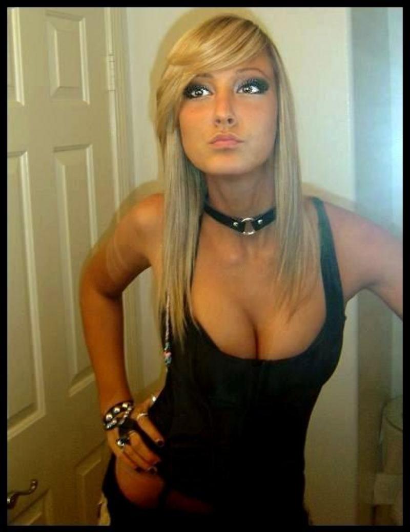 Gorgeous chicks with pairs of bouncy breasts 5