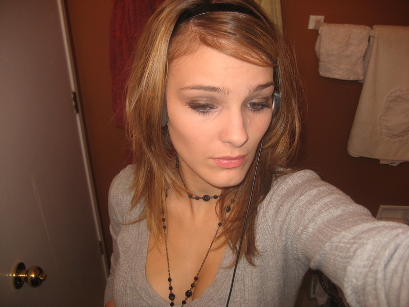 Blonde and brunette selfshooters 13