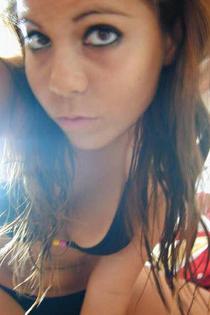 Gorgeous babes caught in hacked Photobucket pics-17