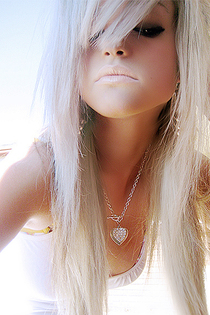 Blonde Teen Shows Her Cute Titties-01