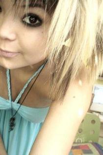 Blonde Teen Shows Her Cute Titties-02