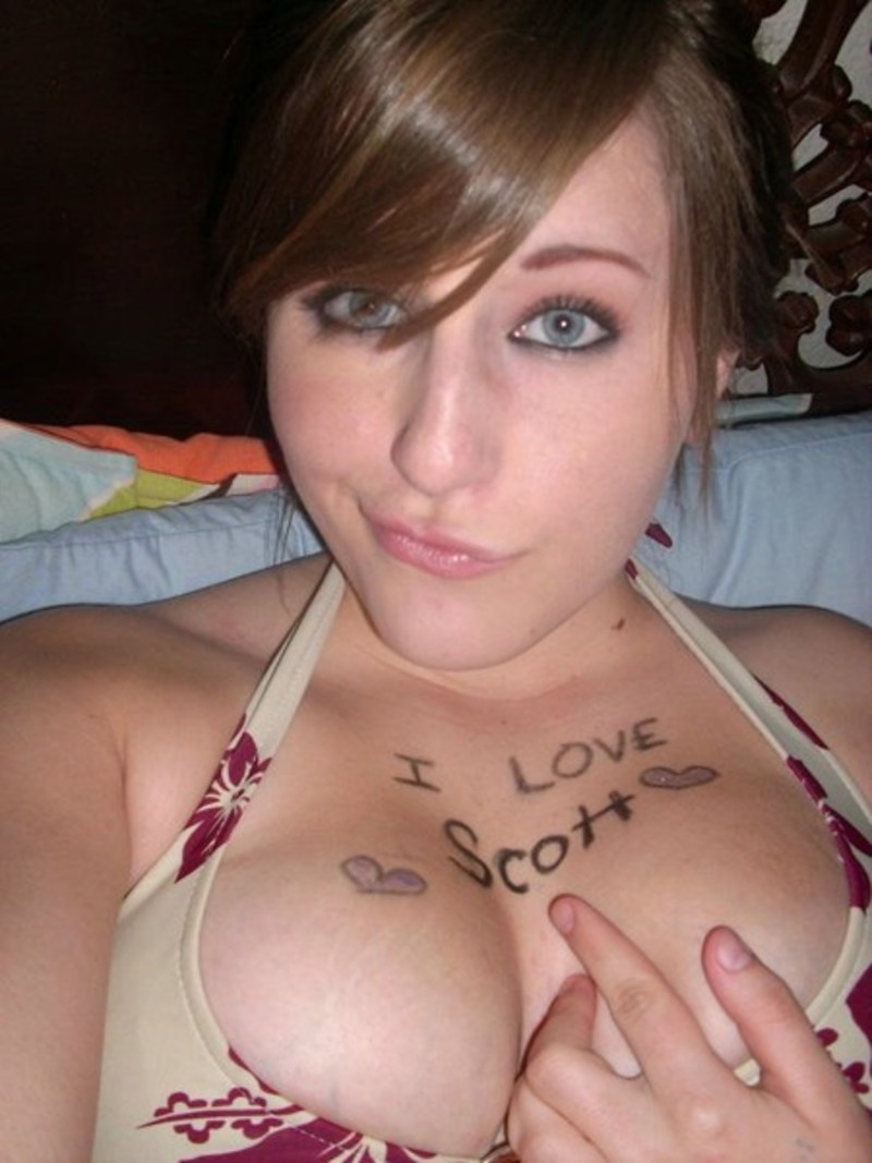 Amateurs and very nice girlfriends videos 2