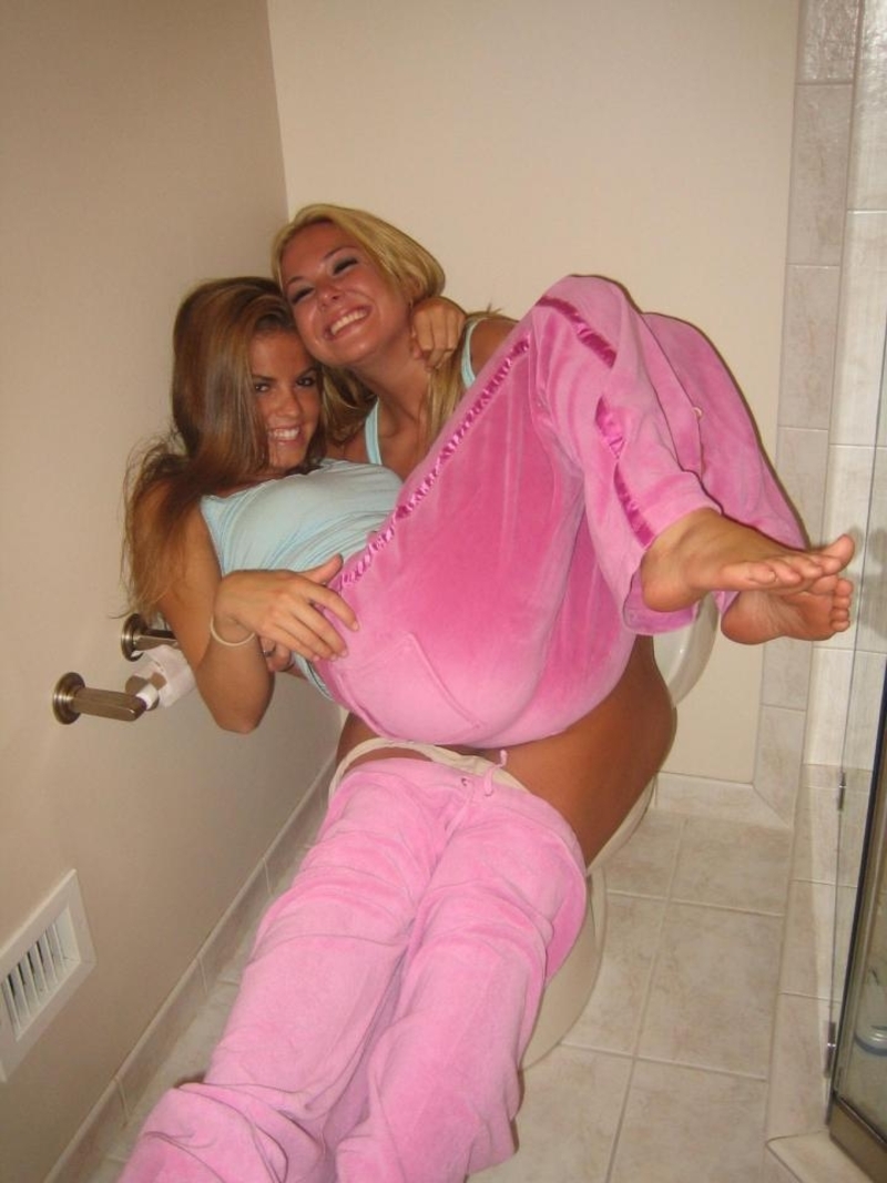 Nice Girls Enjoy Cum 13