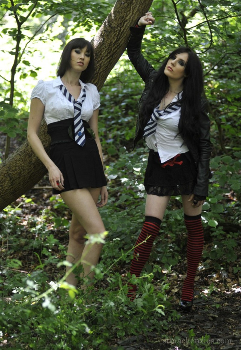 Carole & Samantha 10