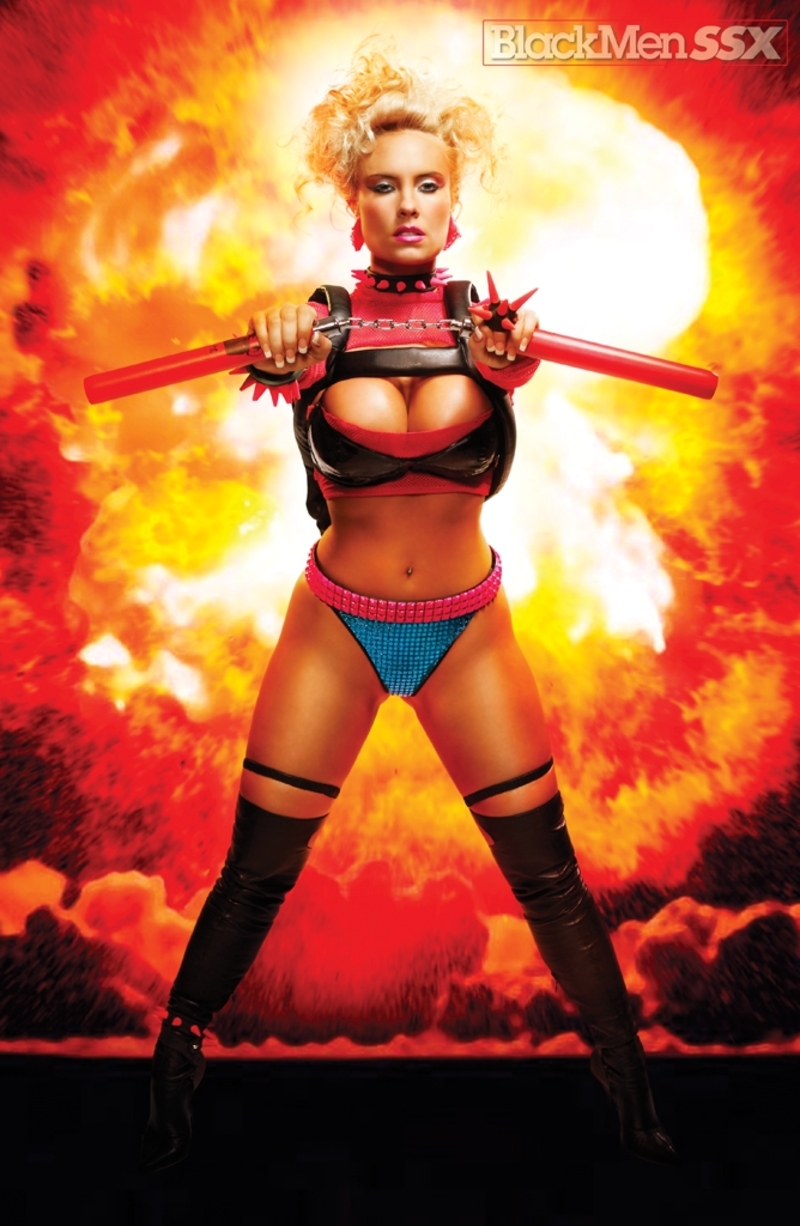 Coco show her sexy posses for a model shoot 8