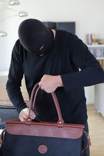 A ROBBER GETS THE PRECIOUS BRUNETTE PRIZE-18