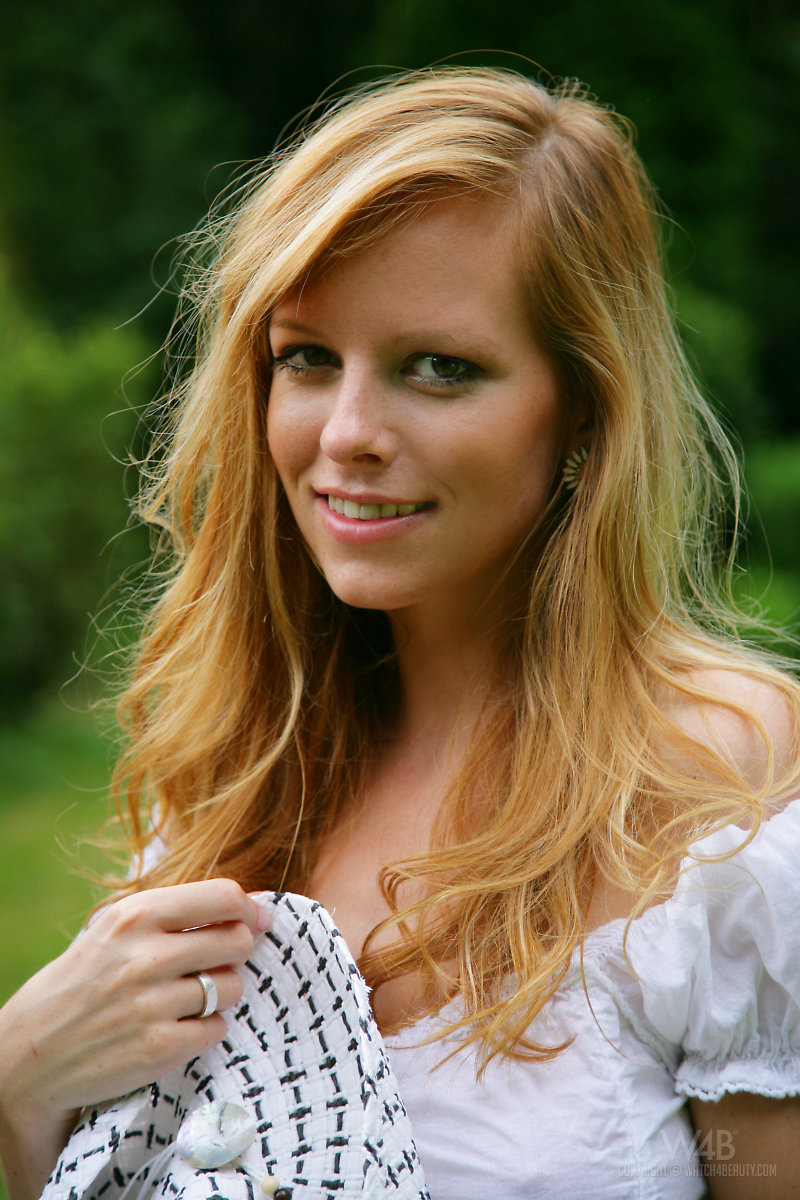 Carmen Kees Outdoors 7