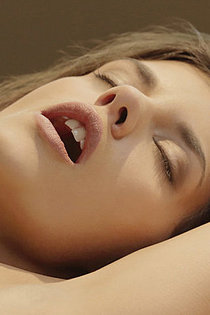 Sexy Kaylee Enjoy Herself-23